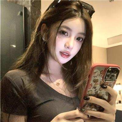 湖边散步封面